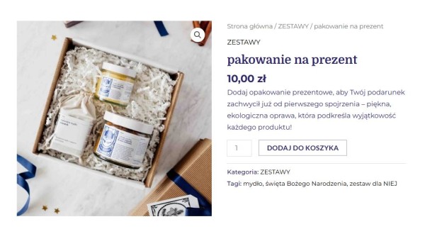 Sklep internetowy umożliwia klientom zamówienie zestawu do samodzielnego pakowania prezentów, odciążając ich z konieczności zrobienia dodatkowych zakupów papierniczych. Źródło: Pan Bombel